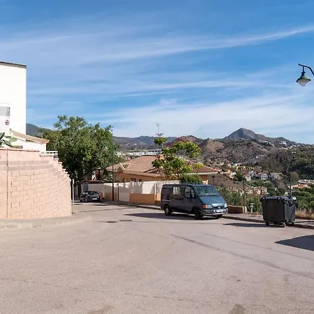 Loft Nuevo Con Vistas Al Mar Y Montana Apartment Malaga